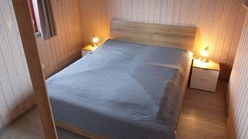 House | 3 bedrooms, individually furnished