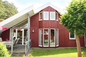 House | Exterior - Exklusives Skandinavisches Ferienhaus (Mirow)