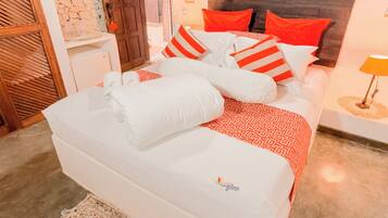 Comfort Double Room | In-room safe, blackout drapes, free WiFi