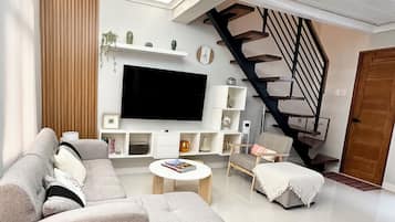 Smart TV, books
