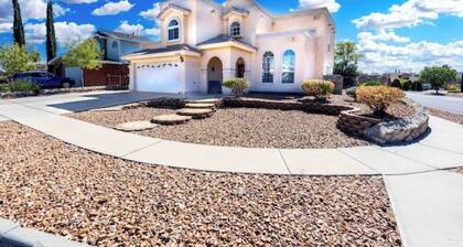Air Hockey, Pool, Fireplace, Basketball, & more!