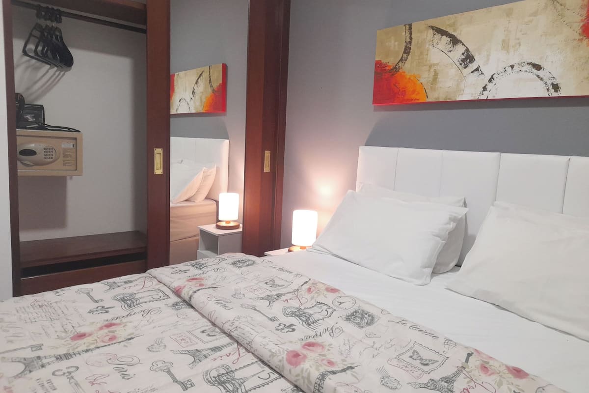 Departamento Premium, 1 cama Queen size | 1 habitación y caja de seguridad en la habitación