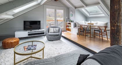 Starry Nights at Comet Farm: A Scenic Haven Near Woodstock and Okemo