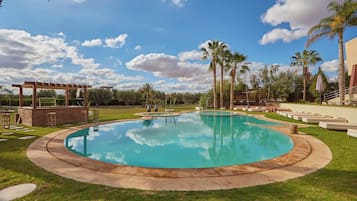 Utomhuspool
