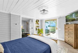 6 bedrooms, desk, iron/ironing board, WiFi