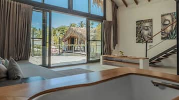 Family Villa, Garden View | Bathroom | Towels, soap, shampoo, toilet paper