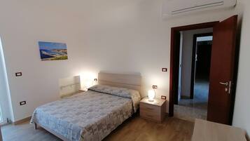 2 Schlafzimmer, Bügeleisen/Bügelbrett, kostenloses WLAN, Bettwäsche