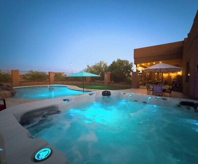Desert Retreat: 5BR, Pool, Hot Tub, RV Parking & Access to Desert for ATV Fun!