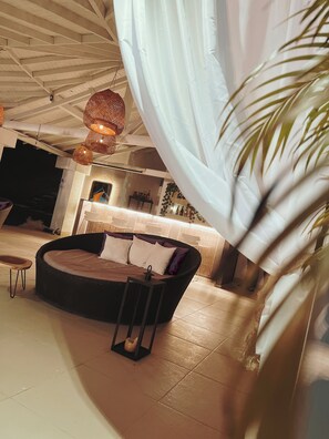 Poolside bar