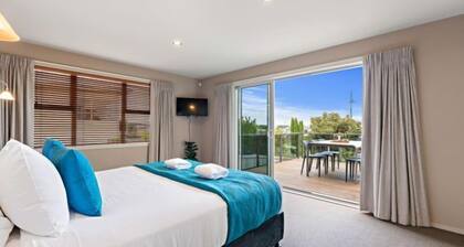 The Holiday Home Lake Taupo
