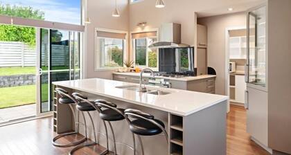 The Holiday Home Lake Taupo