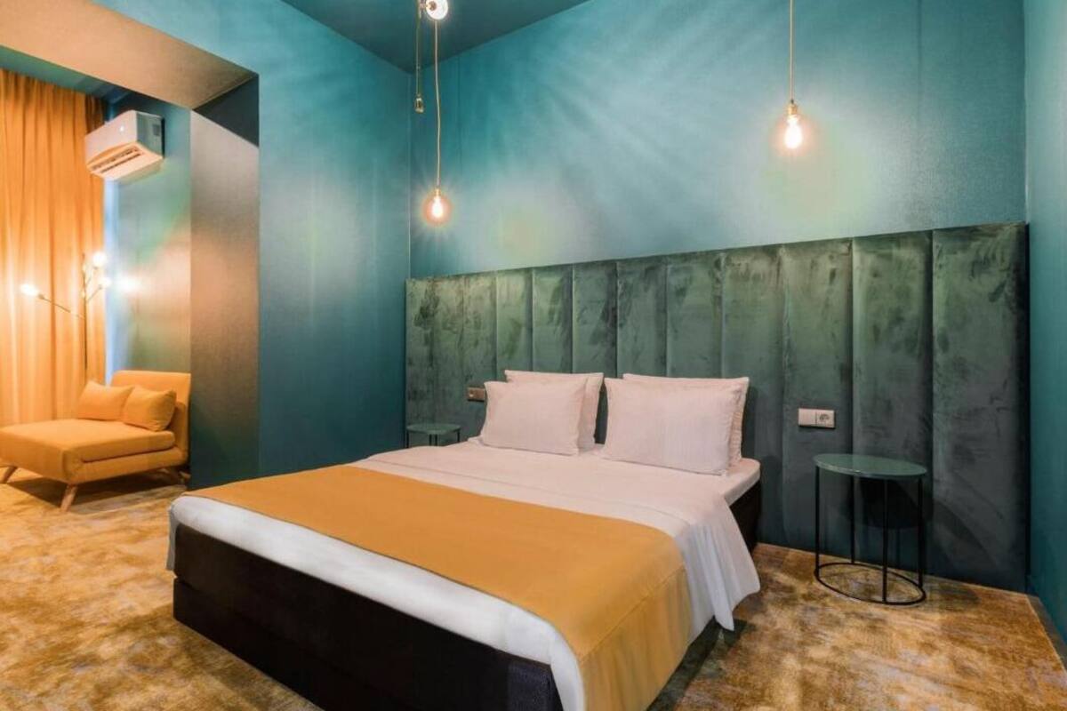 Deluxe Double Room | Premium bedding, WiFi (free), bed sheets