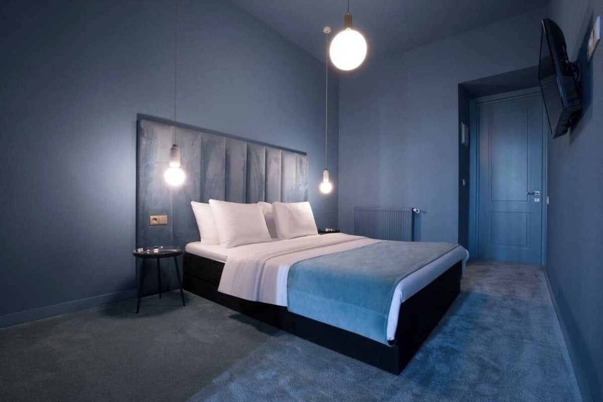 Premium Double Room | Premium bedding, WiFi (free), bed sheets