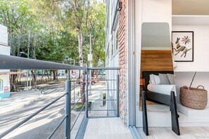 Διαμέρισμα | Περιοχή καθιστικού | Τηλεόραση με επίπεδη οθόνη