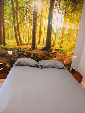 2 chambres, fer et planche à repasser, lit parapluie, draps fournis