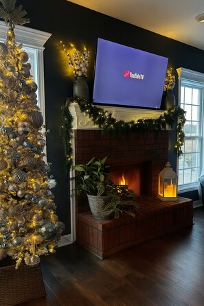 Interior - 25 Miles to Nashville-Pool, Fire-pit, Arcade Game (Springfield)