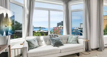 Seattle’s Downtown Gem- w/View, Free Parking, Gym & Pool - Sleeps 6