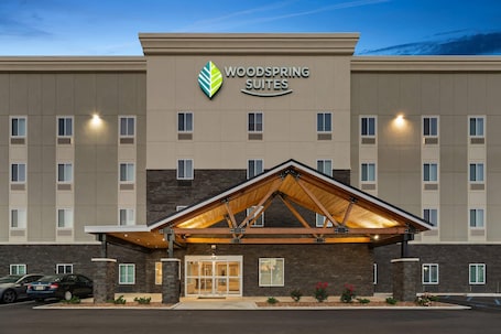 Servicio de la propiedad. Woodspring Suites Jackson Pearl I-20