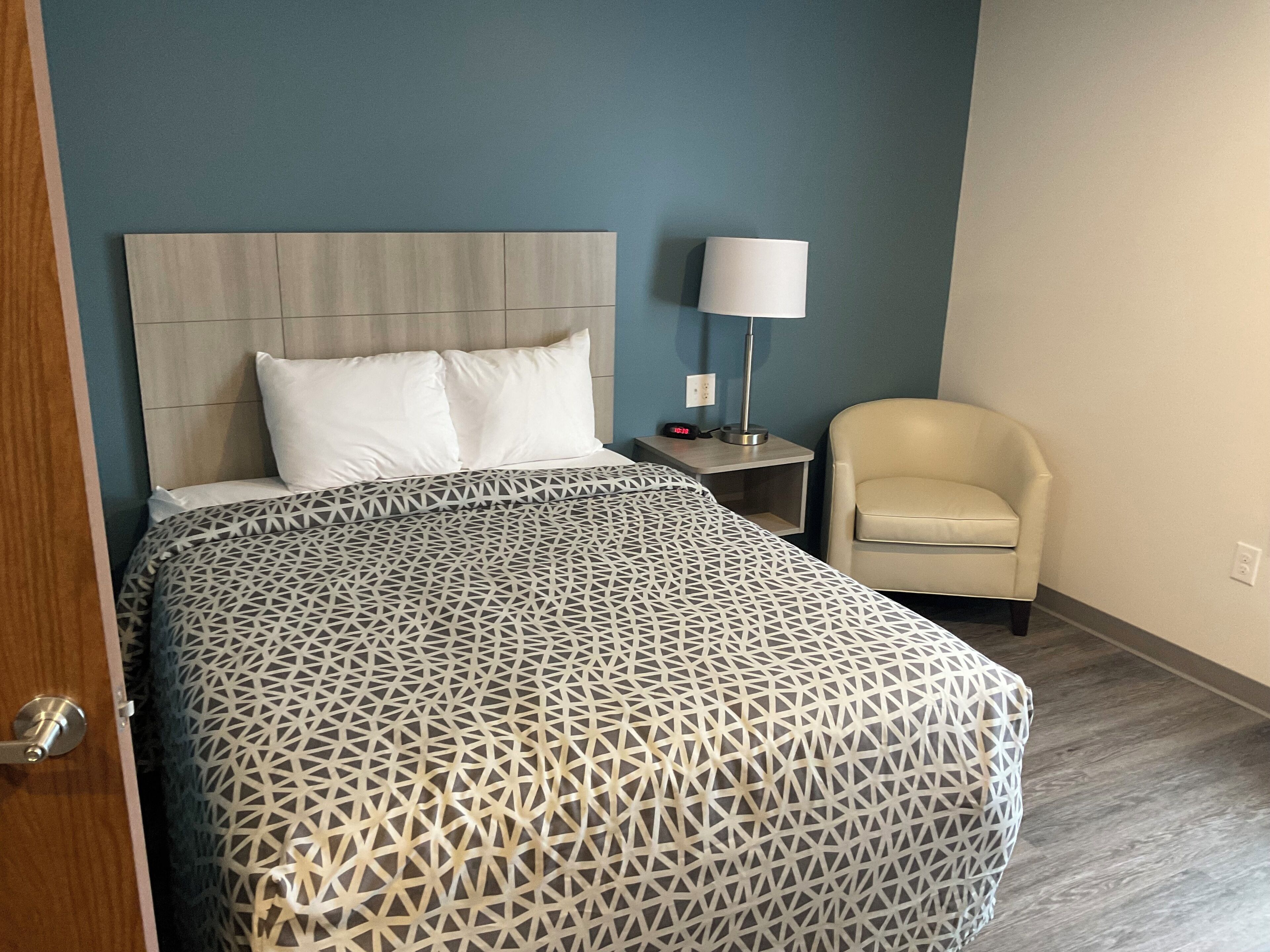Woodspring Suites Charlotte Airport Reviews, Deals & Photos