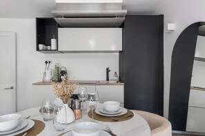 Private kitchen - Knightsbridge Designed Flat (London)