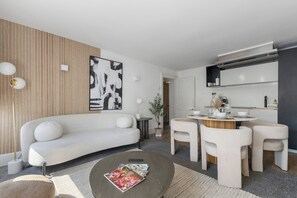 Living area - Knightsbridge Designed Flat (London)