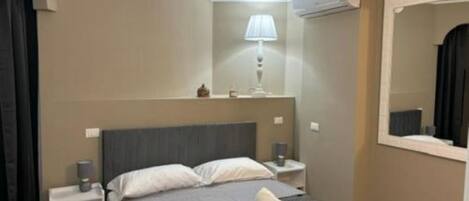 2 bedrooms, travel cot, free WiFi