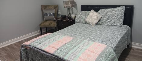 1 quarto, Wi-Fi de cortesia, roupa de cama