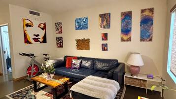 Televisor intel·ligent, llar de foc i impressores