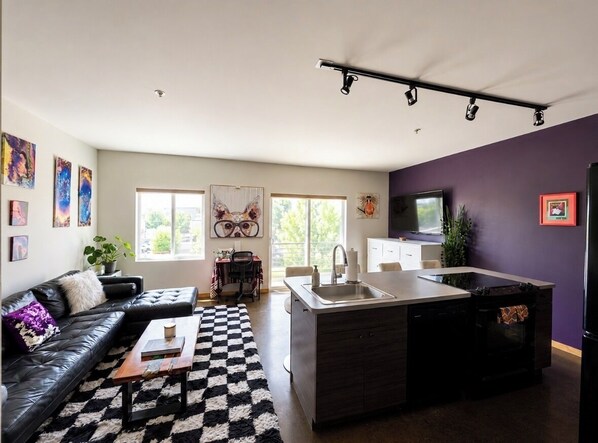 Smart TV, fireplace, printers