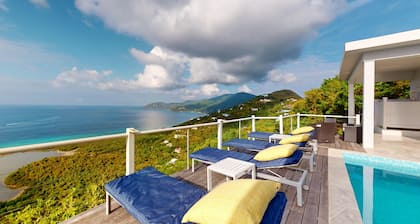 “Villa Del Mar”, pairing high design with high altitude in Belmont, Tortola!