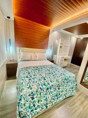 2 habitaciones, tabla de planchar con plancha, wifi y ropa de cama 
