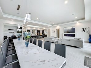 Dining - Really Fun House with tons of room, huge pool plenty to do and a terrific view  (Kissimmee)
