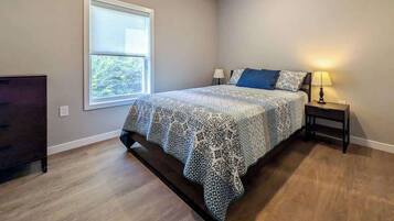 3 chambres, fer et planche Ă repasser, Wi-Fi, draps fournis