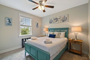 3 chambres, fer et planche à repasser, accès au Wi-Fi (inclus)