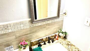 Toallas, jabón, shampoo