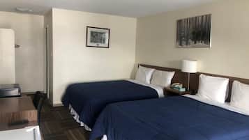 Desk, iron/ironing board, free WiFi