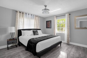 4 chambres, fer et planche Ă repasser, Wi-Fi, draps fournis