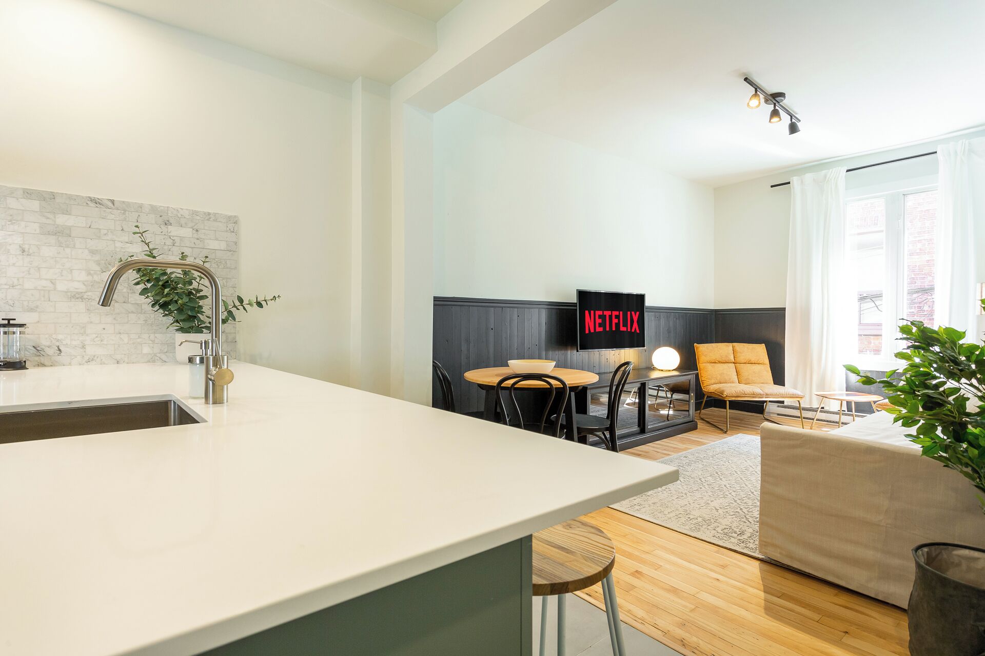 Homa-comfort&style-2br-spacious-natural Light-feelhome-a/c-selfcheckin-metro - Longueuil