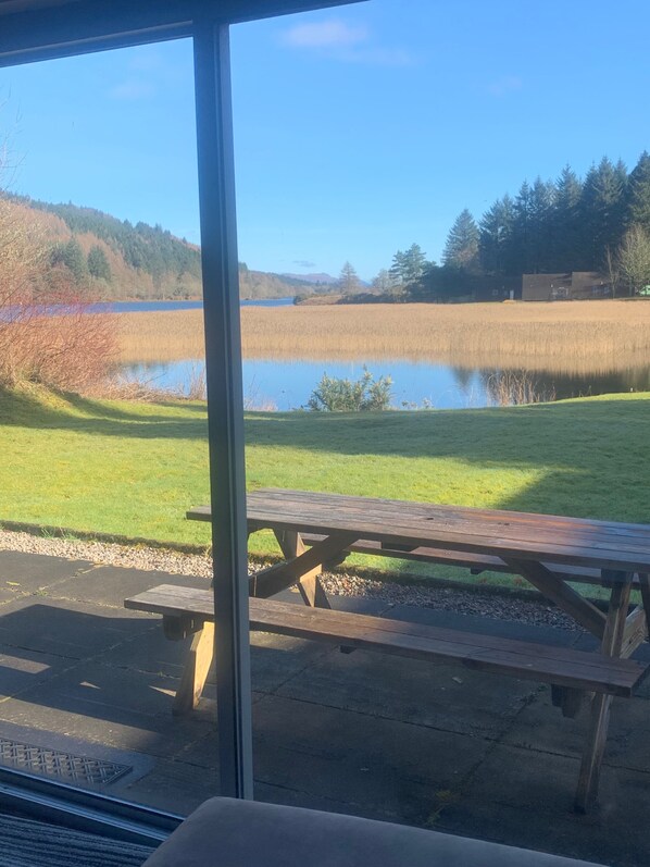 House | Outdoor dining - Cozy Highland Retreat With Stunning Views (Invergarry)