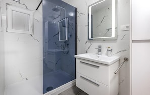 Dusche, Haartrockner