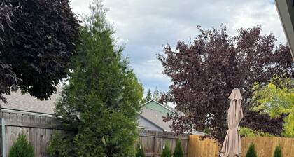 Beautiful & Comfortable Home in Central Point