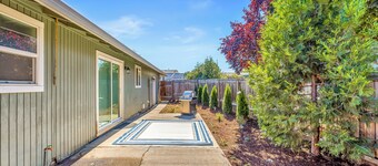 Beautiful & Comfortable Home in Central Point