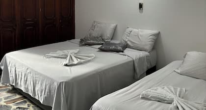 Spacious 5-bedroom house in charming Cucuta with AC, WiFi and prívate Pool