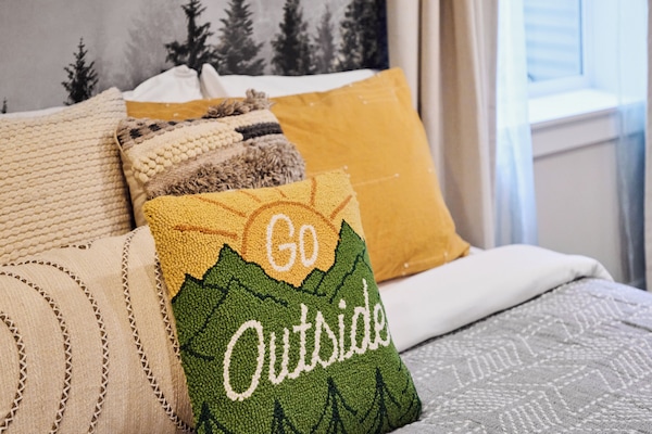Cozy mountain vibe.