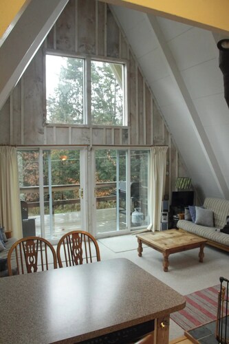 Chalet in West Dover minutes to Mount Snow