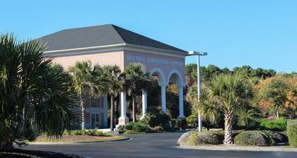 The Jr Villa at 125 Royal Poste