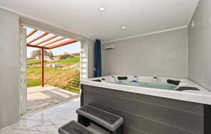 Interior - Amazing home in Petrova Gora with sauna (Petrova Gora)