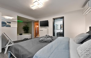 5 chambres, fer et planche à repasser, lit parapluie, Wi-Fi gratuit