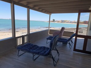 Property grounds - Charming 3-bedroom house with WiFi, AC in Puerto Penasco, Mexico (Bahía la Choya)