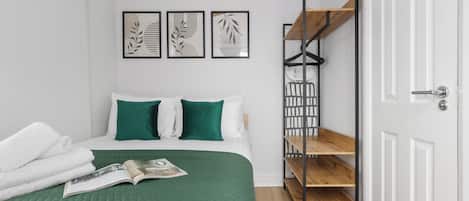 1 bedroom, iron/ironing board, WiFi, bed sheets